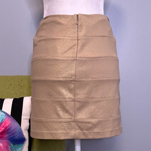 Express Metallic Gold Knit Mini Skirt NEW 2 - Picture 5 of 5